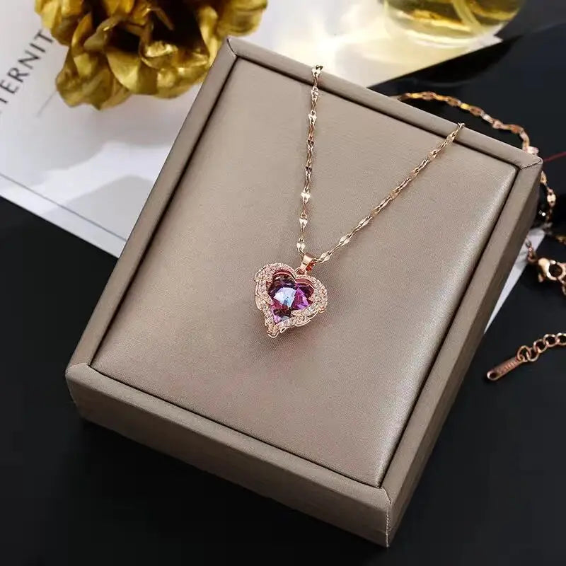 Collier cœur d'océan, pendentif zircone