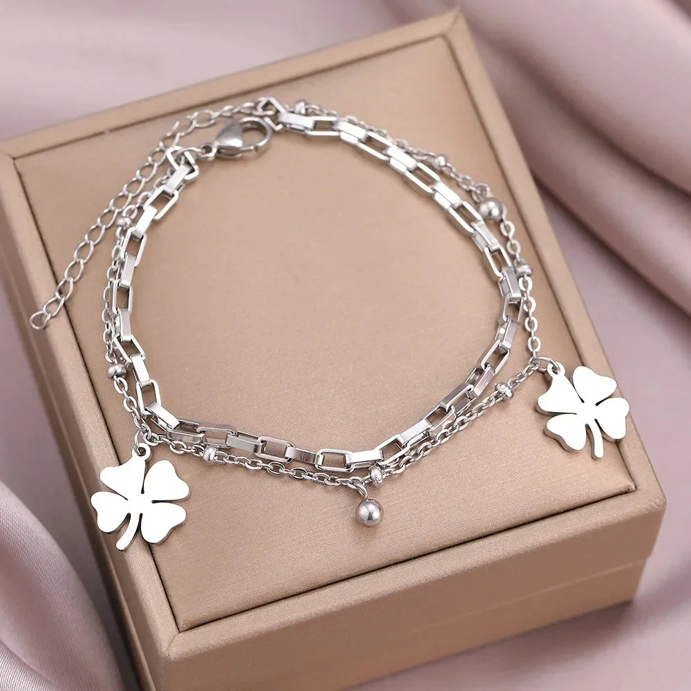 Bracelet double rang trèfle porte-bonheur – Acier inoxydable doré